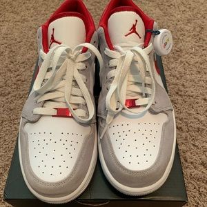 Air Jordan 1 Low SE Light Smoke Grey Gym Red